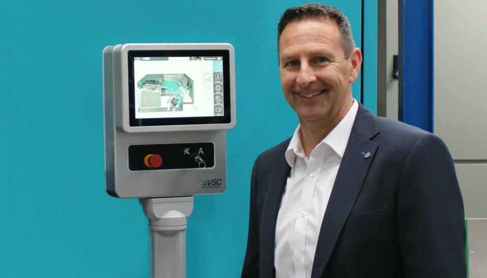 Jochen Pfeil is senior vice president of service at Vecoplan and explains in an interview how to generate revenue with digital services. He will speak on the topic 'Service revenue 30% - digitalization as a revenue booster in mechanical engineering' at the mechanical engineering summit salon on November 17 in Ludwigsburg and virtually in the livestream. Get your free ticket here! Jochen Pfeil ist Senior Vice President Service bei Vecoplan und erklärt im Interview, wie man mithilfe digitaler Services Umsatz macht.