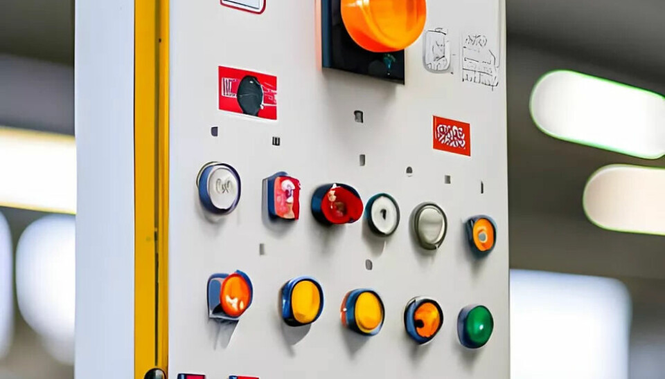 Such a control cabinet must be checked by plant operators in the industry during their inspection rounds. However, the Digital Plant Inspection is actually intended to replace the conventional route inspection. Einen solchen Schaltkasten müssen Anlagenläufer in der Industrie auf ihren Kontrollgängen checken. Doch eigentlich soll die Digital Plant Inspection den konventionellen Routengang ersetzen.