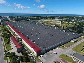 Platz 10: Lauma Fabrics
111.500 Quadratmeter groß ist das Fabrikgelände von Lauma Fabrics in Lettland. Hier wird Unterwäsche produziert. (Bild: Lauma Fabrics)