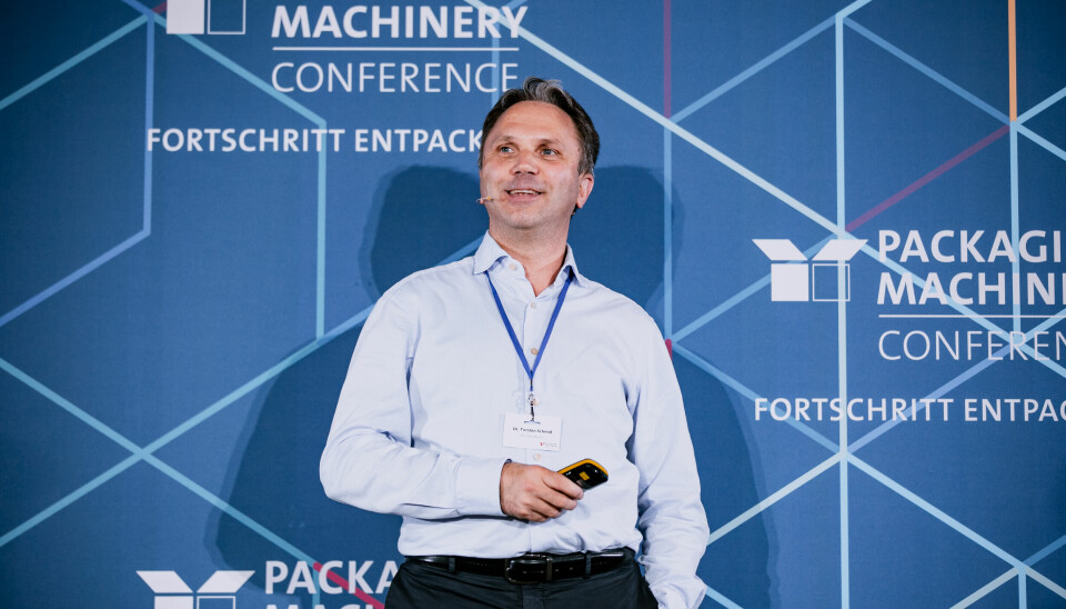 Dr. Torsten Schmid gave a keynote speech on change management at the start of the second day of PMC 2025.