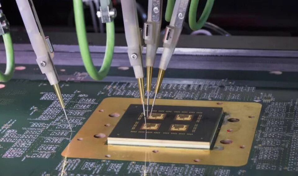 Flying probe tester contacts different height levels simultaneously and precisely.