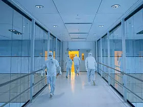 Platz 33: Exyte
Der Industrieanlagenanbieter aus Renningen sichert sich mit einem Umsatz von umgerechnet 7,67 Milliarden US-Dollar (2023: 7,904 Milliarden US-Dollar, 2022: 7,96 Milliarden US-Dollar) den 33. Rang unter den größten Maschinenbauern weltweit.