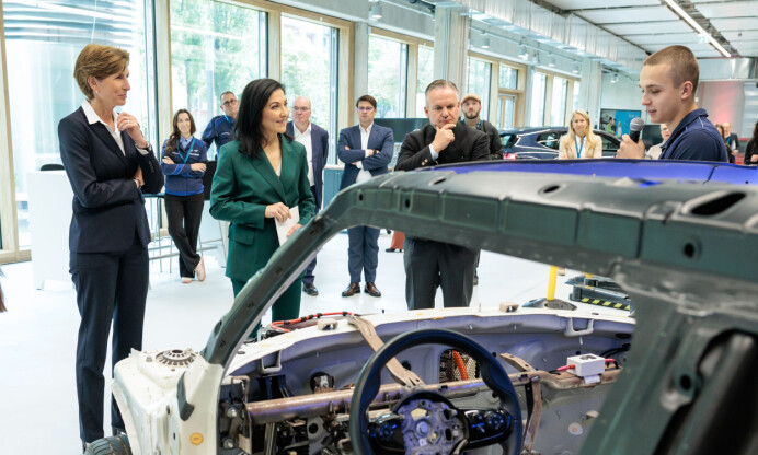 BMW talent campus: Billions for education